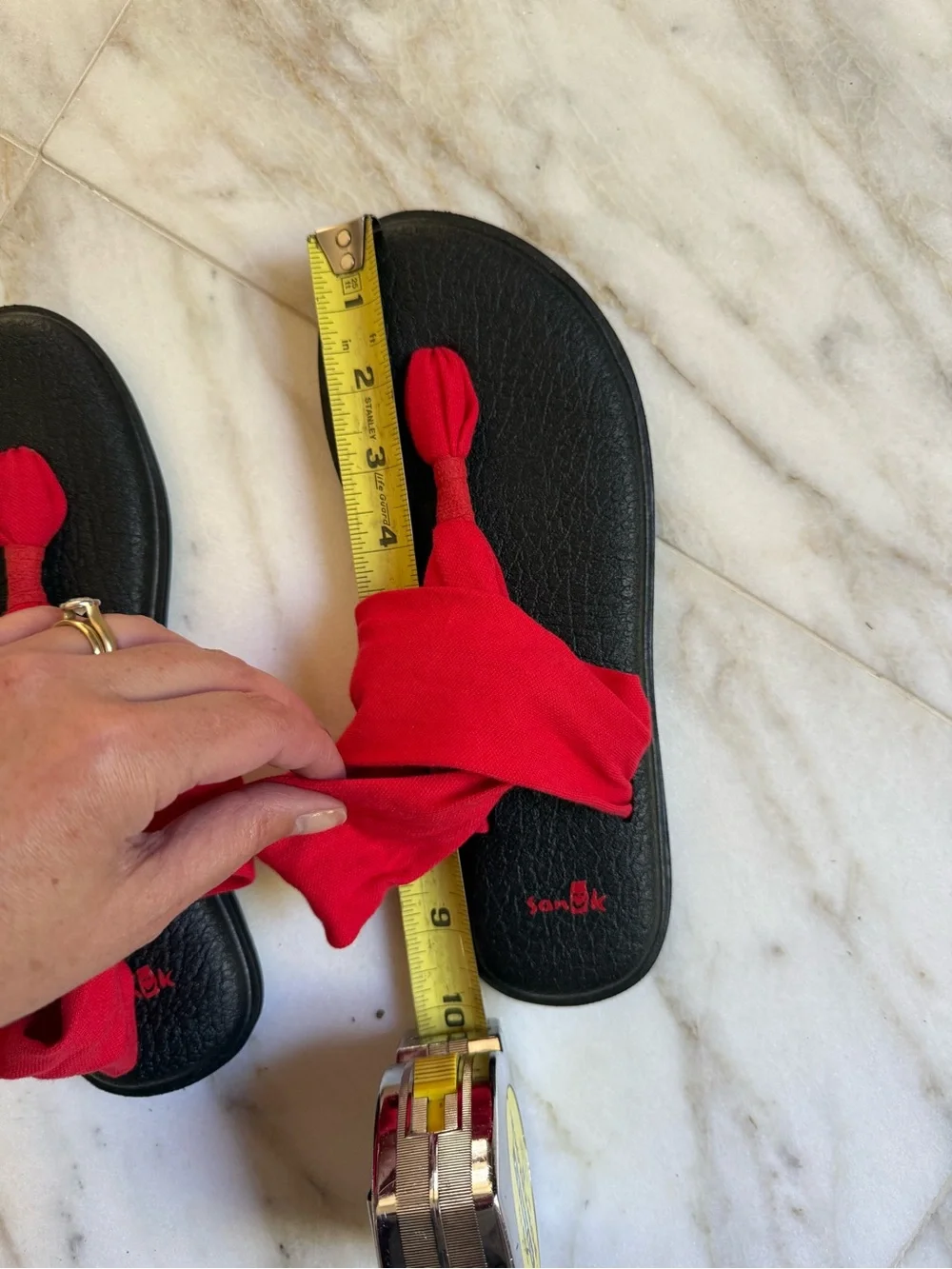 Sanuk Yoga Sling 2 Red Comfort Sandals Women’s size 8 US